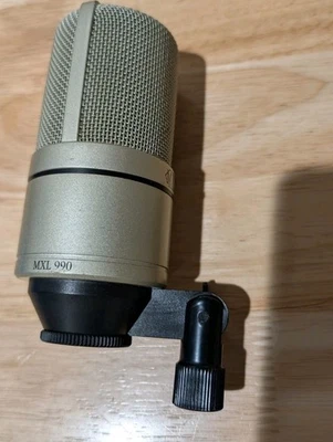 MXL 990 Condenser Microphone - Image 1 of 2