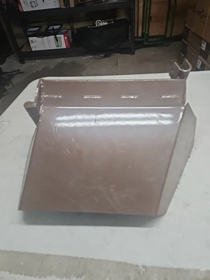 Escudo saltamontes descarga pieza OEM #643749 (106) Foto 1 de 3