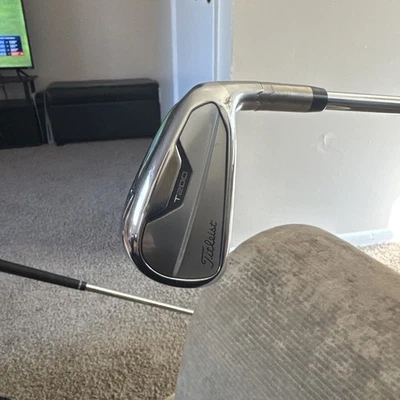 Titleist 2023 T200 7-Iron X-Stiff Flex Steel Shaft Very Good - Image 1 of 2