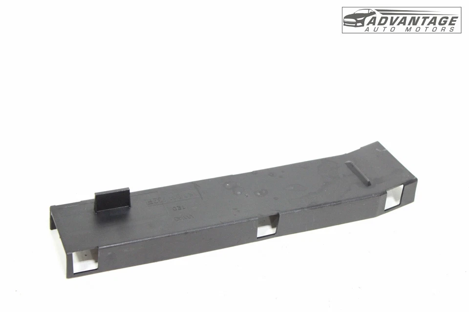 2018-2022 VOLKSWAGEN PASSAT NMS BRAKE SYSTEM HOSE LINE PIPE HOLDER COVER OEM - Image 1 of 4