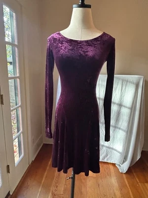 Vestido patinador vintage de terciopelo elástico aplastado Betsey Johnson talla P (se adapta a XS-S) Foto 1 de 4