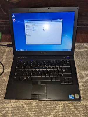 Dell Latitude E6410 14.1'' (160GB HDD, Intel Core i7-620m, 4GB RAM) con cargador Foto 1 de 4