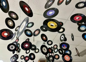 LOT OF 10 Vintage (7" 45 RPM records) - Mixed - Crafts or Decor - Foto 1 di 5