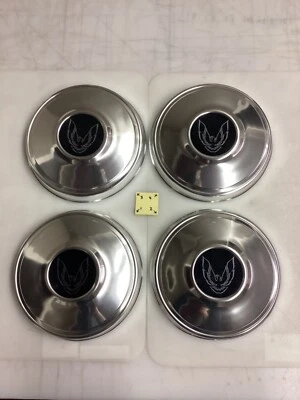 (4) 1970's Pontiac Firebird Trans Am dogdish poverty hubcaps - Изображение 1 из 4