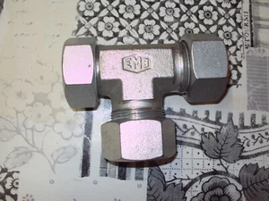 T Stück Hydraulik Verschraubung Variante, Überwurf, Schneidring, Schneidring.30s - Bild 1 von 3