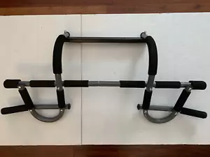 IRON GYM PRO FIT TOTAL UPPER BODY WORKOUT BAR PULL UP BAR CHIN UP BAR - Picture 1 of 24