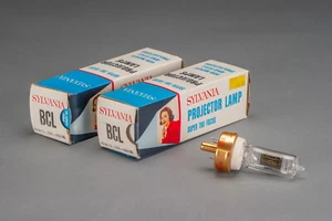 Two BCL blubs projection lamps, 300 watt, 120V, 1,000 hrs. - Picture 1 of 1
