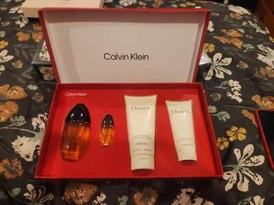 Juego de regalo para mujer Calvin Klein Obsession Foto 1 de 4