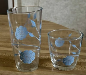 2 Vintage Hazel Atlas Sour Cream Glasses  Blue Roses 1 Pint & 1/2 Pint Sizes - Picture 1 of 3