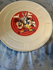 Looney Tunes Metal Tin - Picture 1 of 5