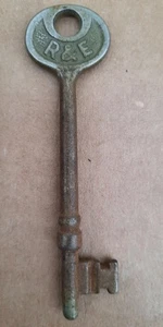 Antiker Vintage Russell & Erwin Skelett Schlüssel #2 R&E Bit und Lauf 3-1/2" lang USA - Bild 1 von 2