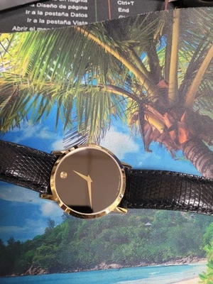 Reloj Movado 88 G1 1852 CAJA DORADA CON CORREA DE RELOJ DE CUERO MOVADO GENUINO Foto 1 de 4