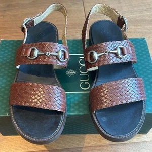 Sandalias de cuero para mujer Gucci talla 41 en marrón auténticas de Japón - Imagen 1 de 8
