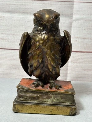 Pompeian Bronze-Clad Cold Painted Owl on Books Bookend Single - Image 1 of 4