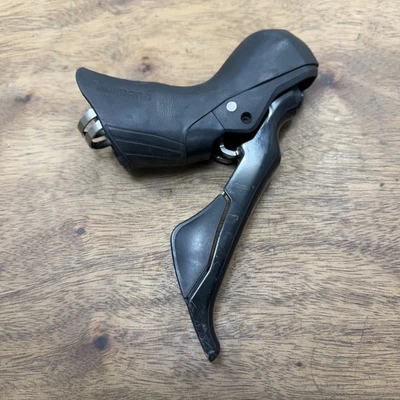 Shimano 105 R7000 ST-R7020 Right/Rear 2x11 Speed Shifter - Image 1 of 4