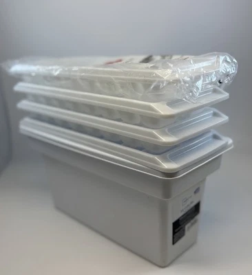 Bandejas para cubitos de hielo Rubbermaid fácil liberación2867 con contenedor para cubos Foto 1 de 4