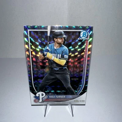 Bowman Chrome 2025 - Trea Turner, Trea Turner #82 refractor geométrico/499 Foto 1 de 2