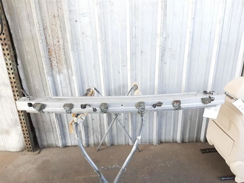 Barra de refuerzo de parachoques trasero Bentley Arnage  Foto 1 de 4