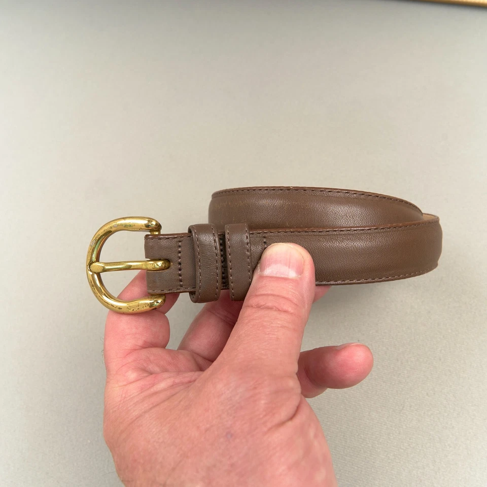 Cinturón vintage Lands End 26 cuero marrón hebilla de latón hecho en EE. UU. para mujer Foto 1 de 4