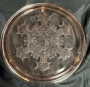 Pink Footed Round Depression Glass Jeannette Cake Plate Snowflake - Picture 1 of 4