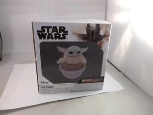 Star Wars Mandalorianer Kind Baby Yoda Grogu Keramik Salz & Pfefferstreuer NEU - Bild 1 von 3