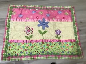 2-Circo, pillow shams cover, Girls, Pink and green. Flowers applique' 23" x 28"