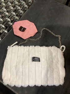 WHITE FAUX BAG WITH SILVER CHAIN Liah Ai Fuzzy Soft Travel Clutch - Picture 1 of 4