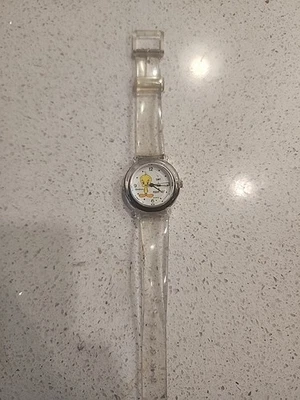Reloj Mujer Armitron Vintage 2200/154 Banda Transparente Piolín Looney Tunes  Foto 1 de 4