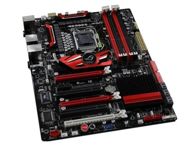 Placa madre ASUS Maximus III Formula Intel P55 DDR3 LGA 1156 ATX con escudo IO/* Foto 1 de 4