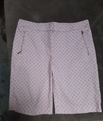Izod Golf Pink Diamond Print Stretch Shorts Sz 12 - Image 1 of 4