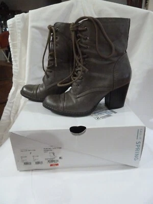 WOMEN'S CALL IT SPRING ANKLE LACE UP SIDE ZIP BOOT~~SIZE 7~~HOWLES~GREY~~EUC - Image 1 of 4