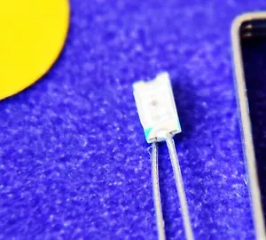 YMF1206Y 20pcs YELLOW Micro Litz Wired Pre-soldered SMD Led Model DIY - Foto 1 di 3