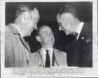 1956 Press Photo Adlai Stevenson confers with delegates in Albuquerque