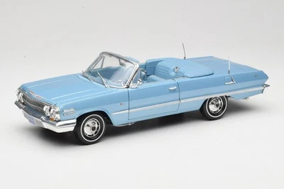 9865W Chevrolet Impala Convertible Blue Welly 1:18 - Image 1 of 4