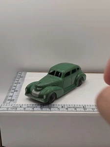 Dinky No. 39e, 1939 Chrysler Royal Sedan, Green Original - Picture 1 of 7