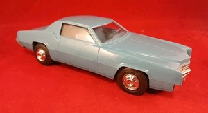 1:22 Processed Plastic Co. 1967 Cadillac Eldorado concesionario promoción modelo coche azul - Imagen 1 de 8
