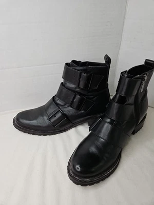 Botas de tornozelo Blondo Camila couro impermeável zíper e fivela tamanho 9,5M - Imagem 1 de 4