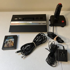 Atari 2600 Junior JR Videospielkonsole mit Defender Quickshot Controller - Bild 1 von 17