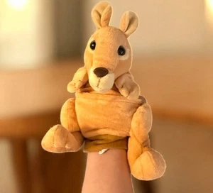 Butlers 9 Zoll Plüsch-Handpuppe Känguru Spielen Lernspielzeug - Bild 1 von 4
