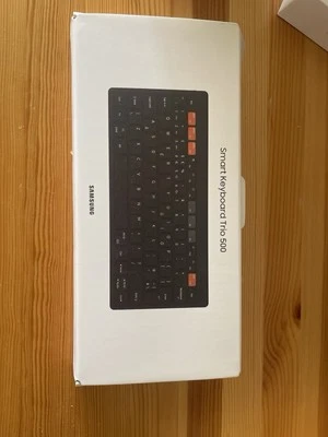 Samsung Universal Smart Keyboard Trio 500 für Tabs, Black "wie neu" - Bild 1 von 4