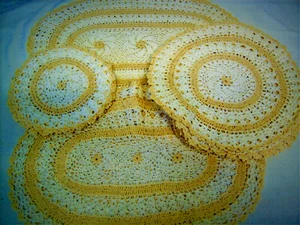 Vtg 19 Matching Hand Crocketed Pinwheel Doilies 3 szs (round & oval) Granny Core - Picture 1 of 9