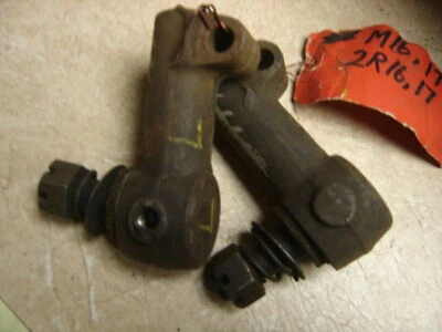 Par de extremos de varilla de amarre para camión Studebaker 664824 666007 1941-48 y algunos camiones grandes 49-53 Foto 1 de 2