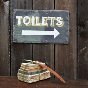 Bergungsschiefer handbemalt Schildschrift Toiletten Pfeil Wandtafel Schild zwei verfügbar - Bild 1 von 10