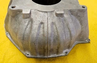 Campana de aluminio original 3858403 carcasa campana Corvette Foto 1 de 4