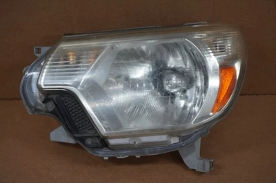 Faro lateral izquierdo del conductor Toyota Tacoma 2012 2013 2014 2015 OEM 209228 Foto 1 de 4