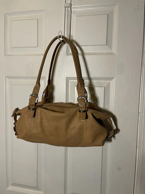 Bolso de Hombro Tignanello Cuero Tostado Baguette Tono Plateado Hardwares Bolso de Mano Foto 1 de 4