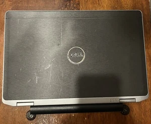 Dell Latitude e6330 Laptop - Picture 1 of 4