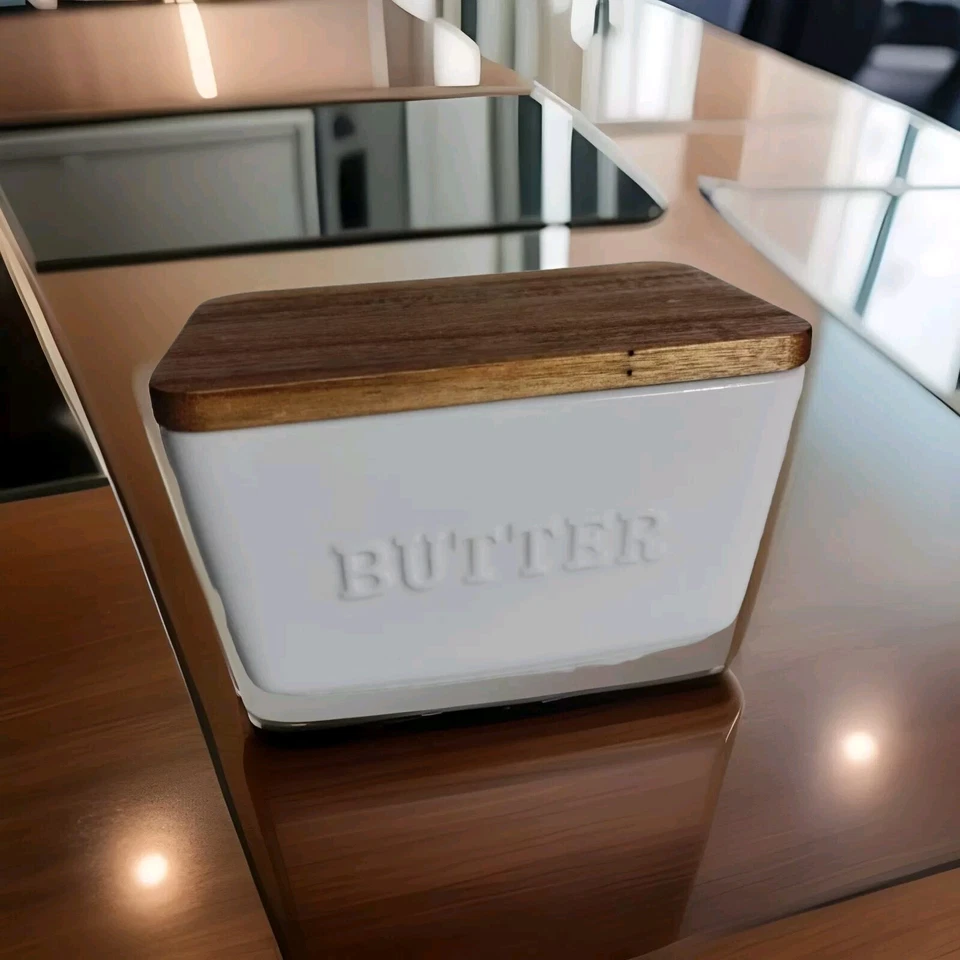 Better Homes & Gardens Porcelain Embossed White Butter Dish Acacia Wood Lid