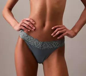 *$$Calvin Klein Bikini donna (grande) attrazione immerso QF7930-030 - Foto 1 di 5