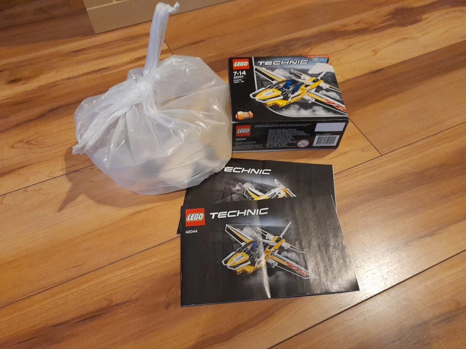 Lego Technic 42044 Team Jet - Bild 1 von 1